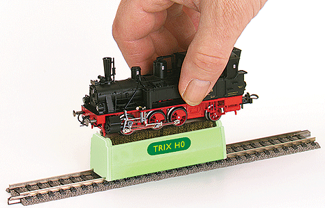 TRIX - HO Locomotive Wheel Cleaning Brush - HO Scale (66602) - the-pennsy-station-llc