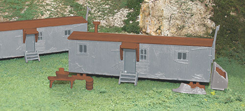 Bachmann - Plasticville Railroad Work Sheds Gray and Oxide Red Kit - HO Scale (45176)