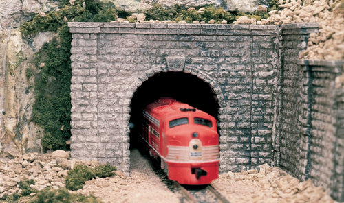 Woodland Scenics - Tunnel Portal One Cut Stone Single - O Scale (C1267) - the-pennsy-station-llc